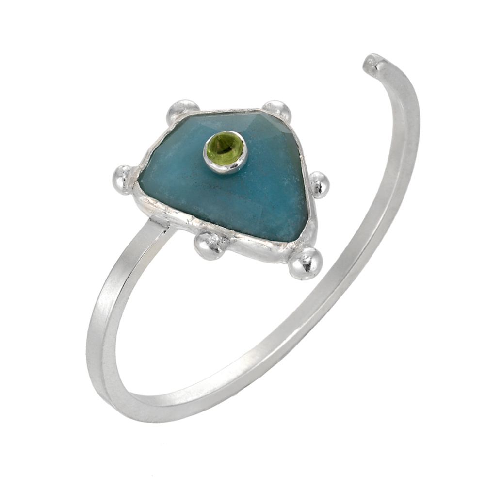 Azura Chalcedony Cuff.png