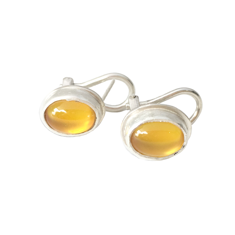 Yellow Lab Sapphires.png